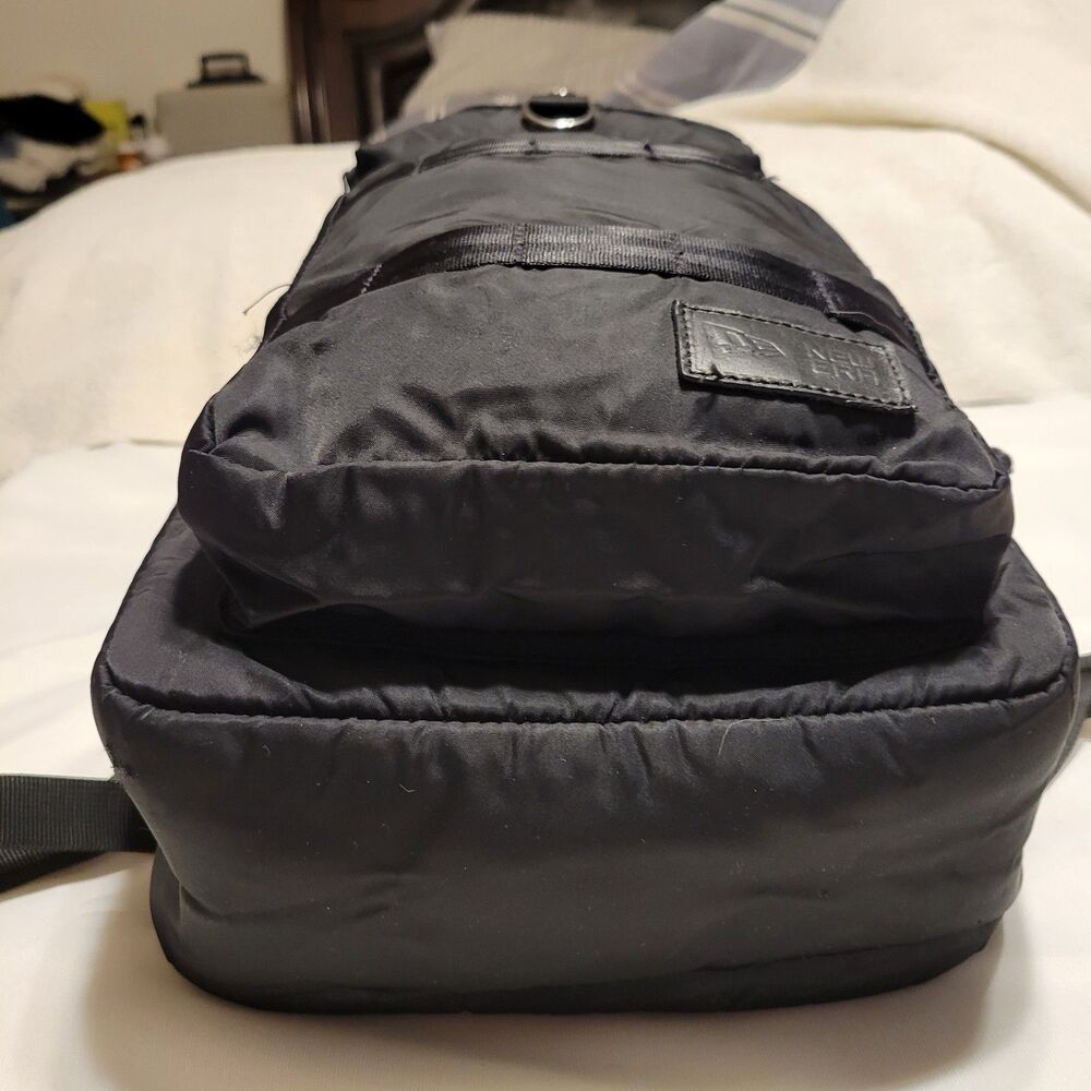 NEW ERA Commuter Small Rucksack Travel Black / Orange Backpack RARE - Picture 14 of 16